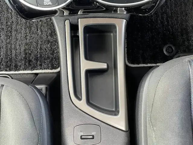 トヨタ ヴォクシー ZS 煌Ⅱ 岡山県 2016(平28)年 4.1万km ブラッキッシュアゲハガラスフレーク 純正10インチナビ　NSZN-Z66T/フルセグTV、CD、DVD、AM、FM、Bluetooth/バックカメラ/ビルトインETC/両側パワースライドドア/トヨタセーフティセンス/・プリクラッシュセーフティ/・レーンディパーチャーアラート/・オートマチックハイビーム/ドライブレコーダー