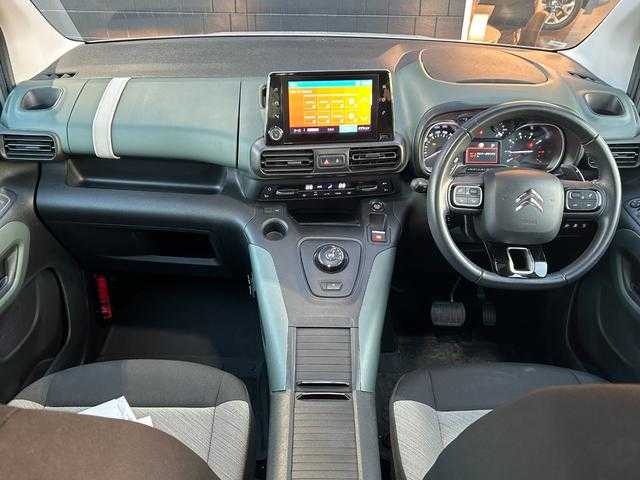 シトロエン シトロエン ベルランゴ シャイン XTRパック 埼玉県 2021(令3)年 4.8万km グレー マルチパノラマルーフ　/ディスプレイオーディオ/スマートエントリーキー/ＡＣＣ　/ＬＫＡ　/ＢＳＭ　/バックカメラ　/ドラレコ　/ＡｐｐｌｅＣａｒｐｌａｙ　/Ｂｌｕｅｔｏｏｔｈ　/ＡＡＣ　/ＥＴＣ　/両側スライドドア　/ルーフレール