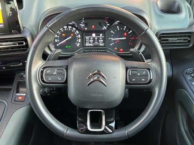 シトロエン シトロエン ベルランゴ シャイン XTRパック 埼玉県 2021(令3)年 4.8万km グレー マルチパノラマルーフ　/ディスプレイオーディオ/スマートエントリーキー/ＡＣＣ　/ＬＫＡ　/ＢＳＭ　/バックカメラ　/ドラレコ　/ＡｐｐｌｅＣａｒｐｌａｙ　/Ｂｌｕｅｔｏｏｔｈ　/ＡＡＣ　/ＥＴＣ　/両側スライドドア　/ルーフレール