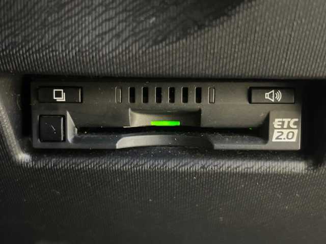 トヨタ アクア S スタイルブラック 静岡県 2016(平28)年 5.4万km ディープアメジストマイカメタリック (株)IDOMが運営する【じしゃロン浜松店】の自社ローン専用車両になりますこちらは現金またはオートローンご利用時の価格です。自社ローンご希望の方は別途その旨お申付け下さい/トヨタセーフティセンス/前席シートヒーター/リアバイザー/ドアバイザー/LEDヘッドライト/バックモニター/スマートキー/Bluetooth/電核ミラー/純正タイヤ15インチ/バックモニター/スマートキー