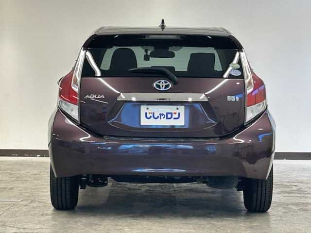 トヨタ アクア S スタイルブラック 静岡県 2016(平28)年 5.4万km ディープアメジストマイカメタリック (株)IDOMが運営する【じしゃロン浜松店】の自社ローン専用車両になりますこちらは現金またはオートローンご利用時の価格です。自社ローンご希望の方は別途その旨お申付け下さい/トヨタセーフティセンス/前席シートヒーター/リアバイザー/ドアバイザー/LEDヘッドライト/バックモニター/スマートキー/Bluetooth/電核ミラー/純正タイヤ15インチ/バックモニター/スマートキー