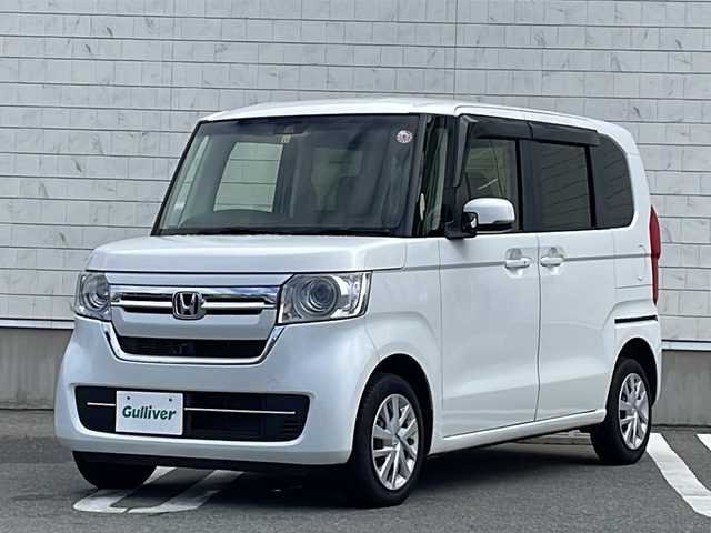 ホンダ Ｎ ＢＯＸ L 山形県 2022(令4)年 1.8万km プラチナホワイトパール ワンオーナー/禁煙車/Honda SENSING/・衝突軽減ブレーキ（ＣＭＢＳ）/・路外逸脱抑制機能/・先行車発進お知らせ機能/・アダプティブクルーズコントロール（ＡＣＣ）/・車線維持支援システム（ＬＫＡＳ）/・標識認識機能/・誤発進抑制機能/片側パワースライド/社外ディスプレイオーディオ/（AM/FM/BT/CD/DVD/AUX)/バックカメラ/シートヒーター/純正エンジンスターター/LEDヘッドライト/電動パーキングブレーキ/オートホールド/プッシュスタート/スマートキー×2