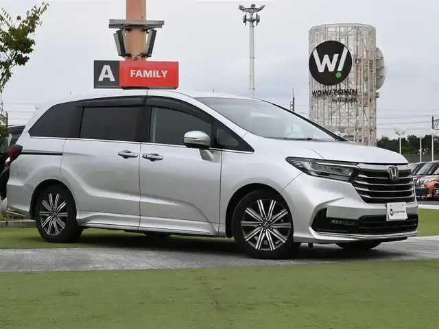 ホンダ オデッセイ アブソルート 千葉県 2021(令3)年 5.4万km スーパープラチナメタリック 215/60R17/ホンダセンシング/・衝突軽減ブレーキ（CMBS）/・車線維持支援システム（LKAS）/・アダプティブクルーズコントロール（ACC）/・後方誤発進抑制機能/・誤発進抑制機能/両側パワースライドドア/純正コネクトナビ/地デジTV/【DVD/CD再生機能　Bluetooth接続】/マルチビューカメラシステム/運転席パワーシート/ハーフレザーシート/ドライブレコーダー（前後撮影）/革巻きステアリング/ステアリングスイッチ/パドルシフト/ETC/LEDヘッドライト/フォグライト/ウインカーミラー/コーナーセンサー/純正17インチアルミホイル/サイド/カーテンエアバッグ/Honda スマートキー