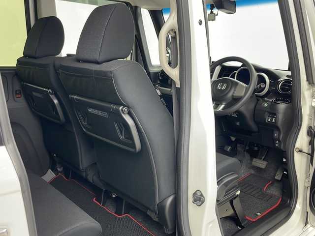 ホンダ Ｎ ＢＯＸ カスタム G Lパッケージ 道央・札幌 2017(平29)年 3.8万km プレミアムホワイトパールⅡ ・４ＷＤ/・社外フローティングナビ＆ＴＶ＆ＢＴ＆ＤＶＤ＆ＣＤ/・バックカメラ/・ＣＴＢＡ/・両側電動スライドドア/・社外レーダー/・社外ドライブレコーダー/・前席シートヒーター/・ステアリングヒーター/・ビルトインＥＴＣ/・ＨＩＤヘッドライト/・フォグランプ/・ベンチシート/・ドアミラーヒーター/・純正１４インチアルミ