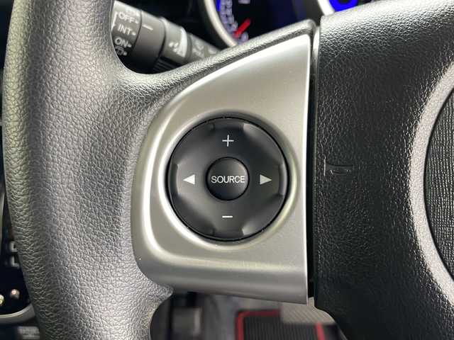 ホンダ Ｎ ＢＯＸ カスタム G Lパッケージ 道央・札幌 2017(平29)年 3.8万km プレミアムホワイトパールⅡ ・４ＷＤ/・社外フローティングナビ＆ＴＶ＆ＢＴ＆ＤＶＤ＆ＣＤ/・バックカメラ/・ＣＴＢＡ/・両側電動スライドドア/・社外レーダー/・社外ドライブレコーダー/・前席シートヒーター/・ステアリングヒーター/・ビルトインＥＴＣ/・ＨＩＤヘッドライト/・フォグランプ/・ベンチシート/・ドアミラーヒーター/・純正１４インチアルミ