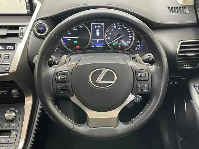 レクサス ＮＸ 300h Iパッケージ 愛知県 2017(平29)年 2.9万km ソニッククォーツ 純正１０．３型ナビ　角型３眼LED　黒革　セーフティシステム＋　追従クルコン　メモリーシート　フルセグ　バックカメラ　ETC２．０　シートヒーター　衝突軽減　パドルシフト　ステアリングヒーター　禁煙　ドラレコ　DVD　Bluetooth　フォグ　nanoe 　コーナーセンサー　プッシュスタート　スマートキー