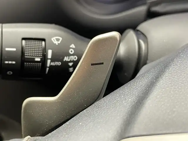 レクサス ＮＸ 300h Iパッケージ 愛知県 2017(平29)年 2.9万km ソニッククォーツ 純正１０．３型ナビ　角型３眼LED　黒革　セーフティシステム＋　追従クルコン　メモリーシート　フルセグ　バックカメラ　ETC２．０　シートヒーター　衝突軽減　パドルシフト　ステアリングヒーター　禁煙　ドラレコ　DVD　Bluetooth　フォグ　nanoe 　コーナーセンサー　プッシュスタート　スマートキー