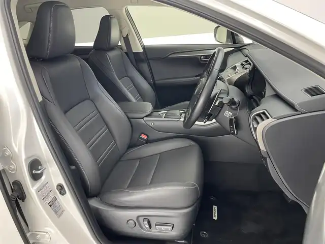 レクサス ＮＸ 300h Iパッケージ 愛知県 2017(平29)年 2.9万km ソニッククォーツ 純正１０．３型ナビ　角型３眼LED　黒革　セーフティシステム＋　追従クルコン　メモリーシート　フルセグ　バックカメラ　ETC２．０　シートヒーター　衝突軽減　パドルシフト　ステアリングヒーター　禁煙　ドラレコ　DVD　Bluetooth　フォグ　nanoe 　コーナーセンサー　プッシュスタート　スマートキー