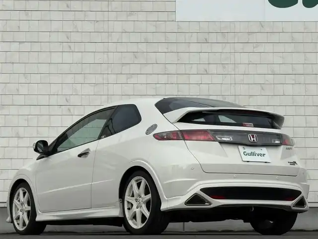 ホンダ シビック タイプR ユーロ 岩手県 2011(平23)年 3.4万km チャンピオンシップホワイト 禁煙車/ワンオーナー/6MT/純正オーディオ/→CD/FM/AM/AUX/ステアリングスイッチ/ビークルスタビリティアシスト/・ABS/・トラクションコントロール/・横滑り抑制機能/コーナーセンサー/〇プッシュスタート/〇電動格納ミラー/〇ウィンカーミラー/〇フロアマット/〇キーレス/〇取扱説明書/〇保証書/スペアキー/ETC