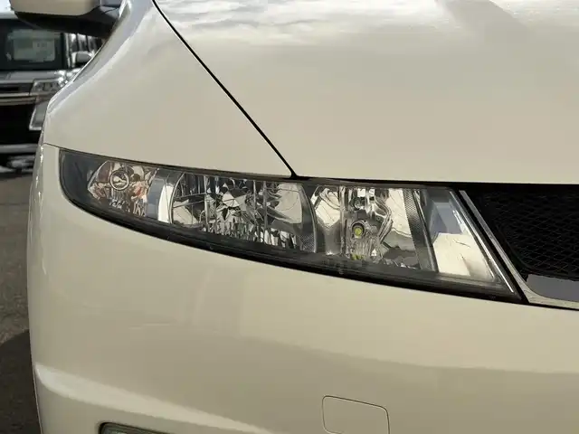 ホンダ シビック タイプR ユーロ 岩手県 2011(平23)年 3.4万km チャンピオンシップホワイト 禁煙車/ワンオーナー/6MT/純正オーディオ/→CD/FM/AM/AUX/ステアリングスイッチ/ビークルスタビリティアシスト/・ABS/・トラクションコントロール/・横滑り抑制機能/コーナーセンサー/〇プッシュスタート/〇電動格納ミラー/〇ウィンカーミラー/〇フロアマット/〇キーレス/〇取扱説明書/〇保証書/スペアキー/ETC