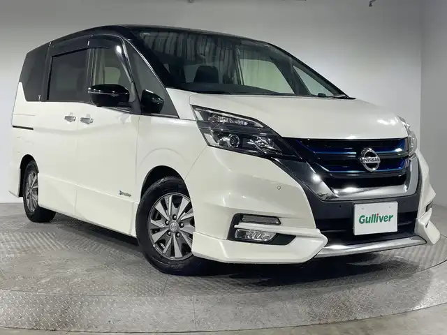 日産 セレナ e－パワー ハイウェイスター V 神奈川県 2018(平30)年 4.1万km ブリリアントホワイトパール 2トーン 純正9型SDナビゲーション/AM FM フルセグ Bluetooth CD DVD/アラウンドビューモニター/純正フリップダウンモニター/両側パワースライドドア/ハンズフリーオートスライドドア/プロパイロット/車線逸脱警報/車線逸脱防止支援システム/エマージェンシーブレーキ/標識表示機能/駐車支援/ふらつき警報/横滑り防止機能/ビルトインETC/前方ドライブレコーダー/デジタルインナーミラー/純正フロアマット/スマートキー/スペアキー/LEDヘッドライト/オートライト/純正15インチアルミホイル
