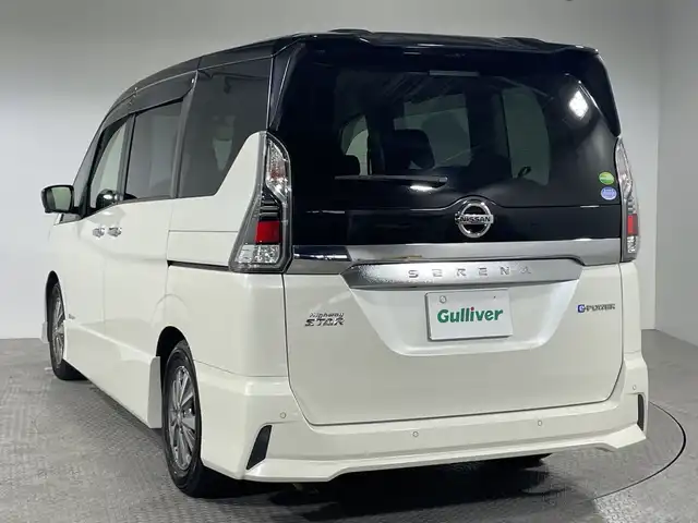 日産 セレナ e－パワー ハイウェイスター V 神奈川県 2018(平30)年 4.1万km ブリリアントホワイトパール 2トーン 純正9型SDナビゲーション/AM FM フルセグ Bluetooth CD DVD/アラウンドビューモニター/純正フリップダウンモニター/両側パワースライドドア/ハンズフリーオートスライドドア/プロパイロット/車線逸脱警報/車線逸脱防止支援システム/エマージェンシーブレーキ/標識表示機能/駐車支援/ふらつき警報/横滑り防止機能/ビルトインETC/前方ドライブレコーダー/デジタルインナーミラー/純正フロアマット/スマートキー/スペアキー/LEDヘッドライト/オートライト/純正15インチアルミホイル