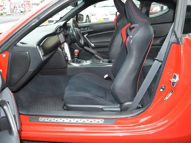 トヨタ ８６ GT 栃木県 2012(平24)年 10.2万km ライトニングレッド 純正SDナビ/[BT/フルセグ/AM/FM/CD/DVD]/バックカメラ/ETC/HIDヘッドライト/フォグランプ/オートライト/プッシュスタート/革巻きステア/純正マット