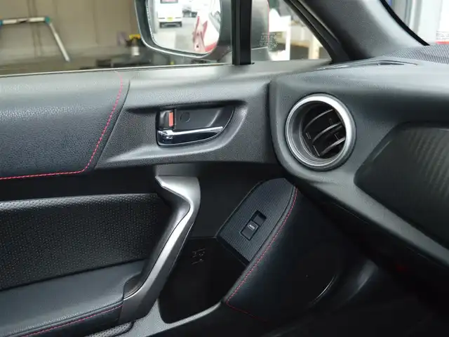 トヨタ ８６ GT 栃木県 2012(平24)年 10.2万km ライトニングレッド 純正SDナビ/[BT/フルセグ/AM/FM/CD/DVD]/バックカメラ/ETC/HIDヘッドライト/フォグランプ/オートライト/プッシュスタート/革巻きステア/純正マット