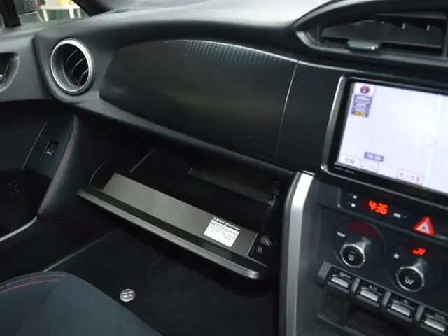 トヨタ ８６ GT 栃木県 2012(平24)年 10.2万km ライトニングレッド 純正SDナビ/[BT/フルセグ/AM/FM/CD/DVD]/バックカメラ/ETC/HIDヘッドライト/フォグランプ/オートライト/プッシュスタート/革巻きステア/純正マット