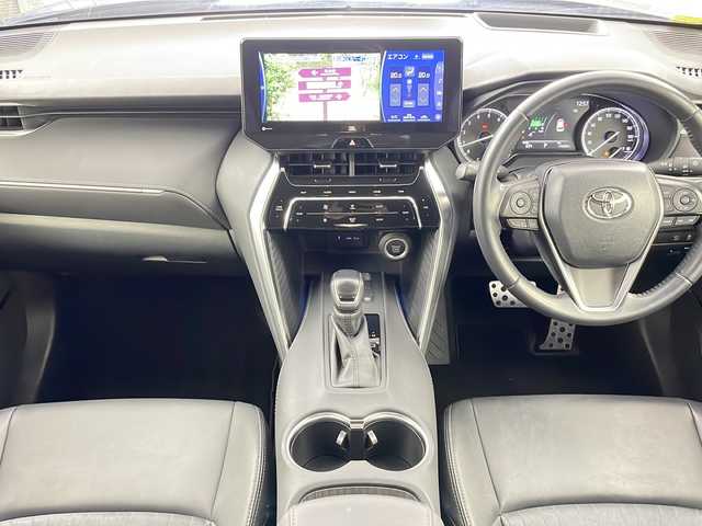 トヨタ ハリアー Z 道央・札幌 2020(令2)年 4.2万km プレシャスブラックパール ・4WD/・カラーヘッドアップディスプレイ/・トヨタセーフティセンス/・プリクラッシュセーフティ【PCS】/・レーダークルーズコントロール【全車速追従機能】/・レーントレーシングアシスト【LTA】/・ブラインドスポットモニター【BSM】/・アダプティブハイビームシステム【AHS】/・オートマチックハイビーム【AHB】/・ロードサインアシスト【RSA】/・先行車発進告知機能【TMN】/・純正12.3インチディスプレイナビ/・JBLプレミアムサウンド（OP）/・パノラミックビューモニター/・ハーフレザーシート/運転席パワーシート/・パワーバックドア/・本革巻きステアリング/シフトノブ/・純正19インチAW/・純正ビルトインETC2.0/・ディーラー整備点検記録簿（R3/R4/R5/R6）/・冬タイヤAW積込
