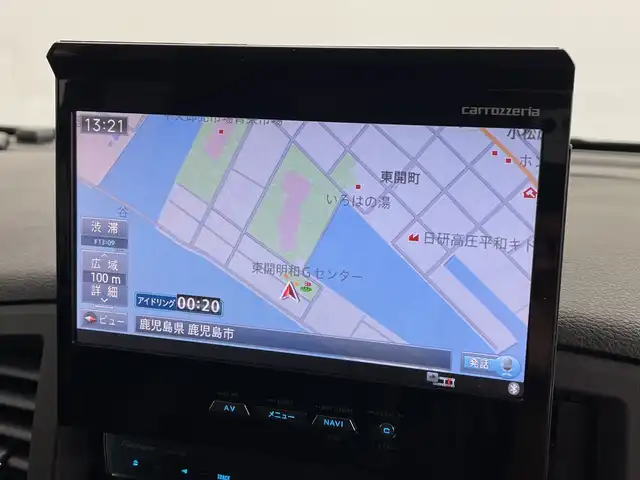 日産 エルグランド 250HWS アーバンクロム 鹿児島県 2012(平24)年 9.9万km ファントムブラック 社外SDナビ/(BT/CD/DVD/AM/FM/フルセグTV)/社外フリップダウンモニターTMX-R220MG/デジタルインナーミラー/両側パワースライドドア/オットマンシート/バックカメラ/ETC/キセノンヘッドライト/ウォークスルー/3列シート/前方ドライブレコーダー/ハーフレザーシート/純正18インチアルミホイール/スペアキー/保証書/取扱説明書