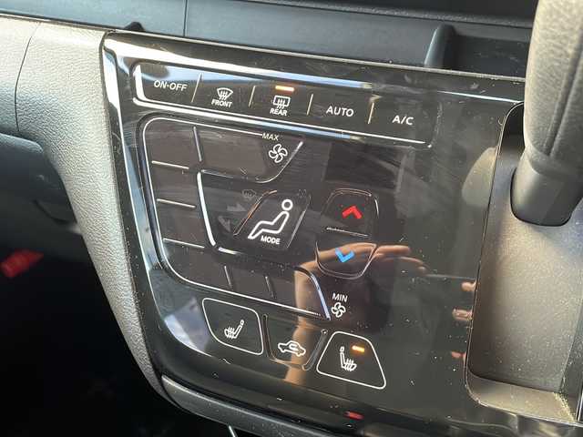 日産 デイズ HWS G ターボ プロパイロットED 愛知県 2023(令5)年 2万km アメジストブラック/シルキーホワイト 禁煙車/日産プロパイロット/純正ディスプレイオーディオ/（Bluetooth/AppleCarPlay/AndroidAuto/HDMI)/アランドビューカメラ/インテリジェントモビリティ/・インテリジェントエマージェンシーブレーキ/・アダプティブLEDヘッドライトシステム/・踏み間違い衝突防止アシスト/・車線逸脱警報機能/・車線逸脱防止支援システム/・前方衝突予測警報/・ふらつき警報/・先行車発進お知らせ機能/・標識認識機能/アダプティブクルーズコントロール/ブラインドスポットモニター/シートヒーター/ステアリングヒーター/前方ドライブレコーダー/ETC/純正15インチアルミホイール/純正フロアマット/純正ドアバイザー/LEDヘッドライト/オートライト/スペアキー1本/スマートキー/保証書/取扱説明書