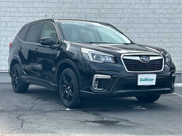 スバル フォレスター プレミアム 長野県 2018(平30)年 6万km クリスタルブラックシリカ ・純正メーカーオプションナビ/(Bluetooth/DVD/CD/フルセグTV)/・クルーズコントロール/・ドライブレコーダー/・純正ビルトインETC/・純正フロアマット/・パワーシート(D+N席)/・シートヒーター(D+N席)/・ステアリングヒーター/・社外18インチアルミホイール/・ワンオーナー/・保証書/・取扱説明書/・スペアキー