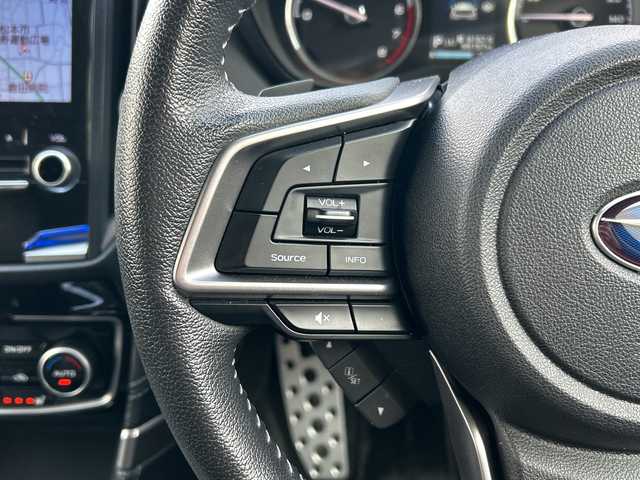 スバル フォレスター プレミアム 長野県 2018(平30)年 6万km クリスタルブラックシリカ ・純正メーカーオプションナビ/(Bluetooth/DVD/CD/フルセグTV)/・クルーズコントロール/・ドライブレコーダー/・純正ビルトインETC/・純正フロアマット/・パワーシート(D+N席)/・シートヒーター(D+N席)/・ステアリングヒーター/・社外18インチアルミホイール/・ワンオーナー/・保証書/・取扱説明書/・スペアキー