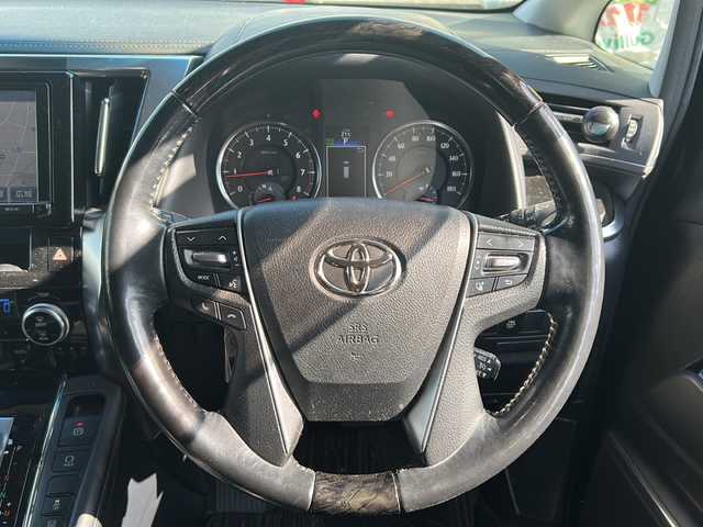 トヨタ ヴェルファイア Z Gエディション 愛知県 2017(平29)年 6.5万km ブラック /ワンオーナー//純正ナビ/フルセグTV/　(NSZT-Y64T)//Bluetooth//バックカメラ//ビルトインETC//純正フリップダウンモニター/　(V11T-R62G)//クルーズコントロール//クリアランスソナー//1・2列目パワーシート//ステアリングヒーター//両側パワースライドドア//パワーバックドア//電子パーキング//ブレーキホールド//100Vコンセント//黒合皮ハーフレザーシート//コンビステアリング//純正18インチアルミ//純正フロアマット//純正ドアバイザー//新車保証書/取扱説明書//スペアキー