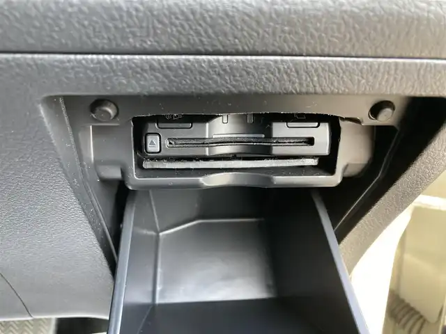 トヨタ アルファード 240S タイプゴールド 長野県 2013(平25)年 5.8万km ゴールドパールクリスタルシャイン ・純正ナビ/・フルセグTV/・10.5型フリップダウンモニター/・両側パワースライドドア/・パワーバックドア/・バックモニター/・ビルトインETC/・クルーズコントロール/・クリアランスソナー/バックソナー/・HIDヘッドランプ/・フロントフォグランプ/・デュアルオートエアコン/・木目調/革巻きコンビステアリング/・ステアリングスイッチ/・合皮/アルカンターラコンビシート/・2列目リラックスキャプテンシート/・純正18インチアルミホイール/・スマートキー/・プッシュエンジンスタート