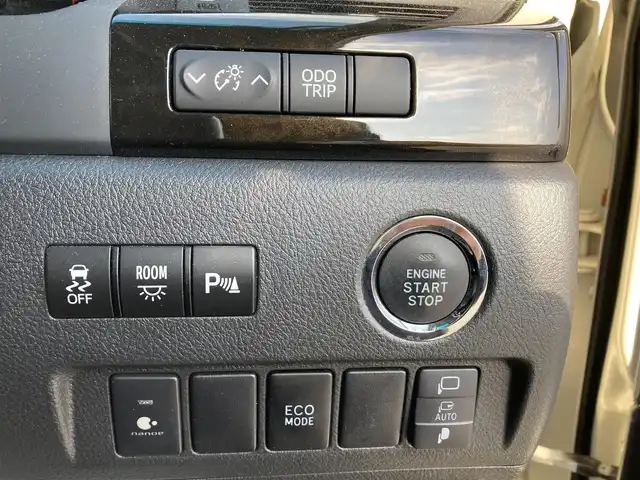 トヨタ アルファード 240S タイプゴールド 長野県 2013(平25)年 5.8万km ゴールドパールクリスタルシャイン ・純正ナビ/・フルセグTV/・10.5型フリップダウンモニター/・両側パワースライドドア/・パワーバックドア/・バックモニター/・ビルトインETC/・クルーズコントロール/・クリアランスソナー/バックソナー/・HIDヘッドランプ/・フロントフォグランプ/・デュアルオートエアコン/・木目調/革巻きコンビステアリング/・ステアリングスイッチ/・合皮/アルカンターラコンビシート/・2列目リラックスキャプテンシート/・純正18インチアルミホイール/・スマートキー/・プッシュエンジンスタート