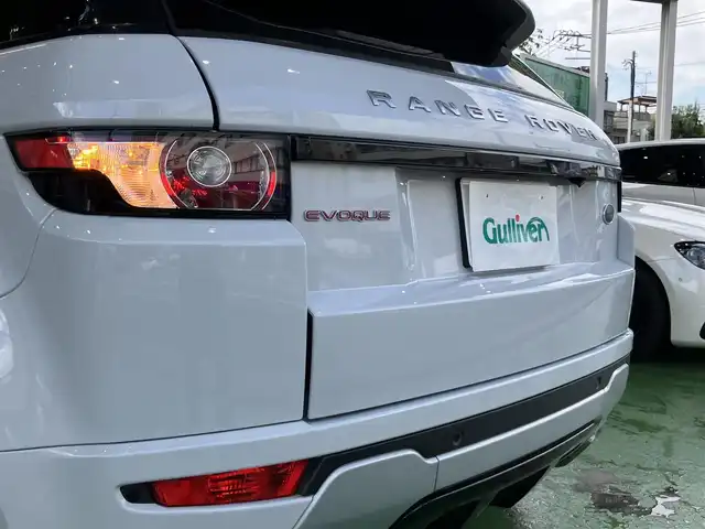 ランドローバー レンジローバーイヴォーク ダイナミック 神奈川県 2015(平27)年 6.5万km ユーロンホワイト 純正ナビ/(FM/AM/CD/DVD/BT/フルセグ)/バック/サイドカメラ/MERIDIANスピーカー/前後コーナーセンサー/クルーズコントロール/パドルシフト/本革シート/前席電動シート/シートメモリー/ガラスルーフ/パワーバックドア/フォグランプ/スペアキー×１