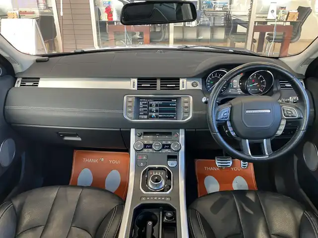 ランドローバー レンジローバーイヴォーク ダイナミック 神奈川県 2015(平27)年 6.5万km ユーロンホワイト 純正ナビ/(FM/AM/CD/DVD/BT/フルセグ)/バック/サイドカメラ/MERIDIANスピーカー/前後コーナーセンサー/クルーズコントロール/パドルシフト/本革シート/前席電動シート/シートメモリー/ガラスルーフ/パワーバックドア/フォグランプ/スペアキー×１