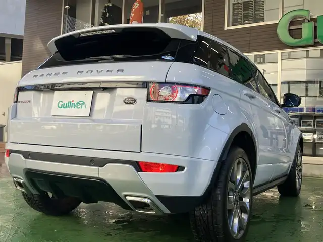 ランドローバー レンジローバーイヴォーク ダイナミック 神奈川県 2015(平27)年 6.5万km ユーロンホワイト 純正ナビ/(FM/AM/CD/DVD/BT/フルセグ)/バック/サイドカメラ/MERIDIANスピーカー/前後コーナーセンサー/クルーズコントロール/パドルシフト/本革シート/前席電動シート/シートメモリー/ガラスルーフ/パワーバックドア/フォグランプ/スペアキー×１