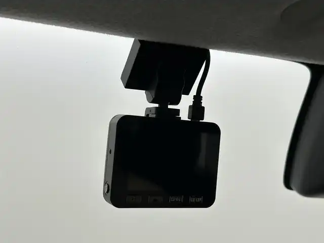 トヨタ タンク カスタムG－T 福岡県 2019(令1)年 6.4万km パールホワイトⅢ モデリスタエアロ　/純正ナビ（フルセグＴＶ）　/バックカメラ　/ビルトインＥＴＣ　/前方ドライブレコーダー　/クルーズコントロール　/コーナーセンサー　/衝突軽減ブレーキ　/両側電動スライドドア　/純正１７インチＡＷ