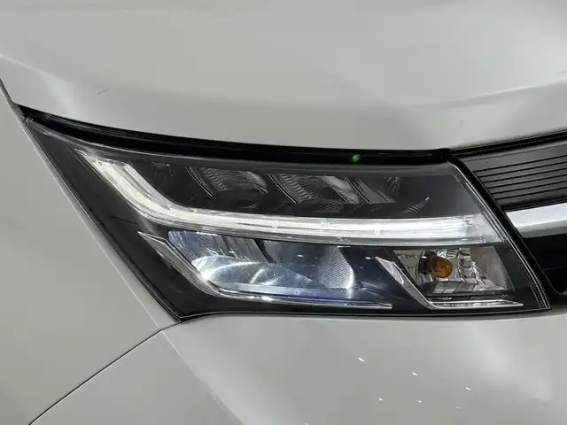 トヨタ タンク カスタムG－T 福岡県 2019(令1)年 6.4万km パールホワイトⅢ モデリスタエアロ　/純正ナビ（フルセグＴＶ）　/バックカメラ　/ビルトインＥＴＣ　/前方ドライブレコーダー　/クルーズコントロール　/コーナーセンサー　/衝突軽減ブレーキ　/両側電動スライドドア　/純正１７インチＡＷ