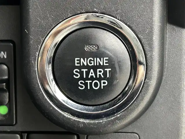 トヨタ タンク カスタムG－T 福岡県 2019(令1)年 6.4万km パールホワイトⅢ モデリスタエアロ　/純正ナビ（フルセグＴＶ）　/バックカメラ　/ビルトインＥＴＣ　/前方ドライブレコーダー　/クルーズコントロール　/コーナーセンサー　/衝突軽減ブレーキ　/両側電動スライドドア　/純正１７インチＡＷ