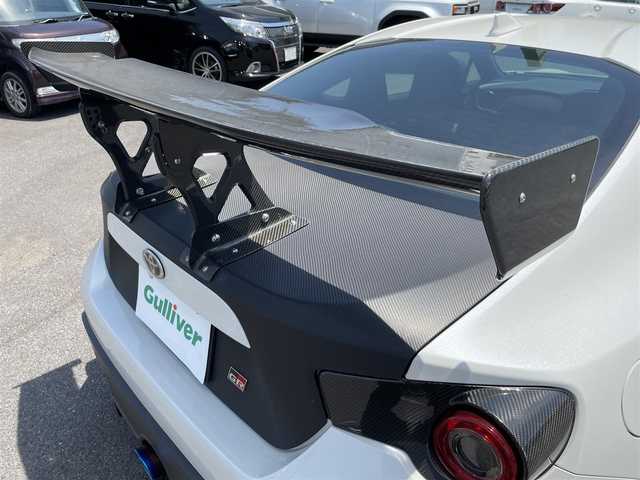 トヨタ ８６ GR 広島県 2018(平30)年 7.9万km クリスタルホワイトパール リアウイング/レッド塗装ブレーキキャリパー/フルエアロ/CHUHATSUダウンサス/柿本改マフラー/カーボン調ラッピングトランク/シーケンシャルウインカー/GR仕様RECAROシート/ECLIPSEナビ（CD/DVD/フルセグTV/Bluetooth）/バックカメラ/ETC/クルーズコントロール/オートライト/純正17インチAW/プッシュスタート/スペアキー