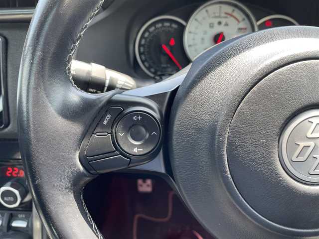トヨタ ８６ GR 広島県 2018(平30)年 7.9万km クリスタルホワイトパール リアウイング/レッド塗装ブレーキキャリパー/フルエアロ/CHUHATSUダウンサス/柿本改マフラー/カーボン調ラッピングトランク/シーケンシャルウインカー/GR仕様RECAROシート/ECLIPSEナビ（CD/DVD/フルセグTV/Bluetooth）/バックカメラ/ETC/クルーズコントロール/オートライト/純正17インチAW/プッシュスタート/スペアキー