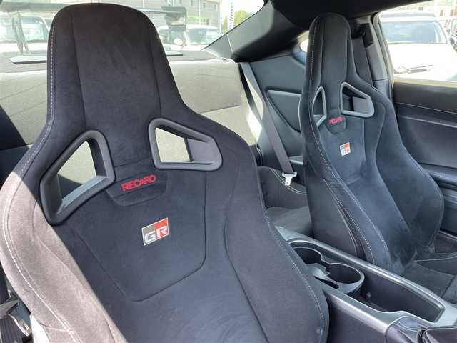 トヨタ ８６ GR 広島県 2018(平30)年 7.9万km クリスタルホワイトパール リアウイング/レッド塗装ブレーキキャリパー/フルエアロ/CHUHATSUダウンサス/柿本改マフラー/カーボン調ラッピングトランク/シーケンシャルウインカー/GR仕様RECAROシート/ECLIPSEナビ（CD/DVD/フルセグTV/Bluetooth）/バックカメラ/ETC/クルーズコントロール/オートライト/純正17インチAW/プッシュスタート/スペアキー