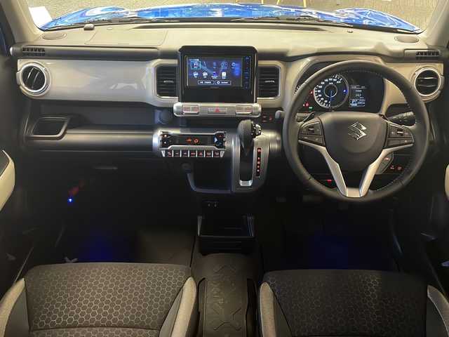 スズキ クロスビー HYBRID MZ 東京都 2023(令5)年 1.1万km スポーディーブルーメタリック/ミネラルグレー2トーン ワンオーナー/４ＷＤ/純正ナビ/・フルセグＴＶ/・ＣＤ/・ＤＶＤ/・ＦＭ・ＡＭ/バックカメラ/レーンアシスト/衝突軽減ブレーキ/ビルトインＥＴＣ/純正フロアマット/ドアバイザー/クルーズコントロール追従有/スタッドレス積込