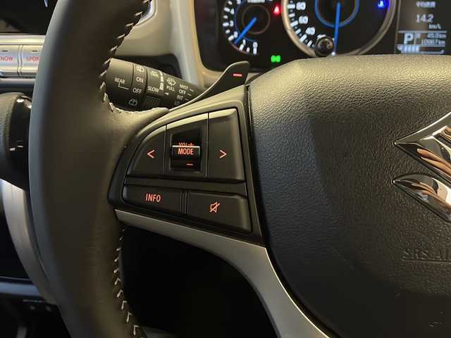 スズキ クロスビー HYBRID MZ 東京都 2023(令5)年 1.1万km スポーディーブルーメタリック/ミネラルグレー2トーン ワンオーナー/４ＷＤ/純正ナビ/・フルセグＴＶ/・ＣＤ/・ＤＶＤ/・ＦＭ・ＡＭ/バックカメラ/レーンアシスト/衝突軽減ブレーキ/ビルトインＥＴＣ/純正フロアマット/ドアバイザー/クルーズコントロール追従有/スタッドレス積込