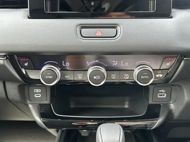ホンダ ヴェゼル ハイブリッド e:HEV Z 群馬県 2025(令7)年 0.1千km プラチナホワイトパール ワンオーナー/ホンダセンシング/クルーズコントロール/コーナーセンサー/ハーフレザー/シートヒーター/ステアリングヒーター/パワーバックドア/オートブレーキホールド/プッシュスタート/BSM/ホグランプ/ウインカーミラー/電格ミラー/グランヒルアシストコントロール/18インチアルミ/sportsモード/ECOモード