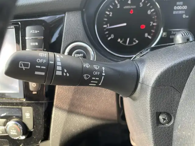日産 エクストレイル 20X 宮崎県 2014(平26)年 7.5万km ダイヤモンドブラック 純正ナビ/(FM.AM.Bluetooth.SD.CD.DVD)/フルセグTV/バックカメラ/4WD/ETC/ドライブレコーダー(前方)/シートヒーター/後部座席モニター/スマートキー/オートライト/ダウンヒルアシストコントロール/パワーステアリング/パワーウィンドウ/アイドリングストップ/フロアマット純正/アルミホイール純正/LEDヘッドライト純正/エアバック（ダブル）/ルーフレール/横滑り防止機能/AAC
