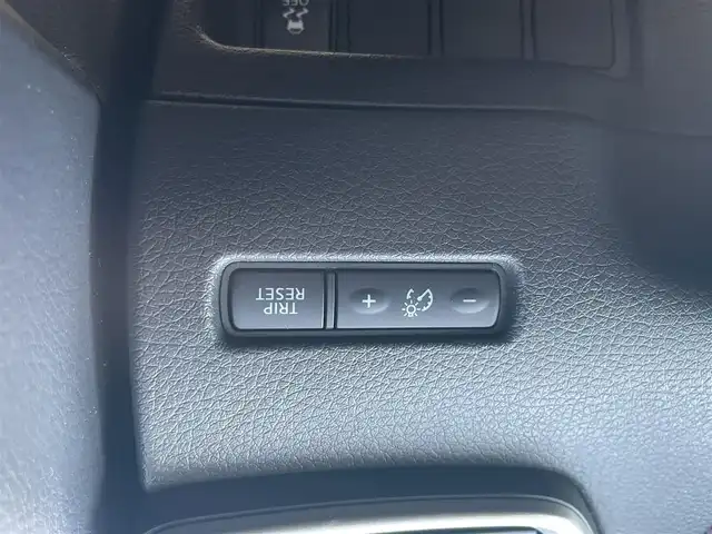 日産 エクストレイル 20X 宮崎県 2014(平26)年 7.5万km ダイヤモンドブラック 純正ナビ/(FM.AM.Bluetooth.SD.CD.DVD)/フルセグTV/バックカメラ/4WD/ETC/ドライブレコーダー(前方)/シートヒーター/後部座席モニター/スマートキー/オートライト/ダウンヒルアシストコントロール/パワーステアリング/パワーウィンドウ/アイドリングストップ/フロアマット純正/アルミホイール純正/LEDヘッドライト純正/エアバック（ダブル）/ルーフレール/横滑り防止機能/AAC
