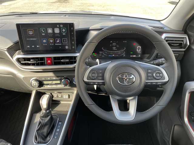 トヨタ ライズ Z 熊本県 2025(令7)年 0.1千km ブラックマイカメタリック/シャイニングホワイトパール ワンオーナー/プッシュスタート/純正ディスプレイオーディオ/全方位カメラ/純正17インチAW/レーダークルーズ/前席シートヒーター/LEDヘッドライト/オートライト/フォグライト/横滑り防止装置/ウィンカーミラー/純正フロアマット/新車保証書/取扱説明書/スマートスペアキー×1本