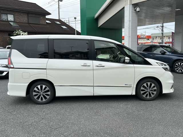 日産 セレナ ハイウェイスター プロパイロットED 埼玉県 2016(平28)年 4.8万km ブリリアントホワイトパール ワンオーナー/フルセグテレビ/バックカメラ/フリップダウンモニター/アイドリングストップ/ウィンカーミラー/クルーズコントロール/プッシュスタート/両側パワースライドドア