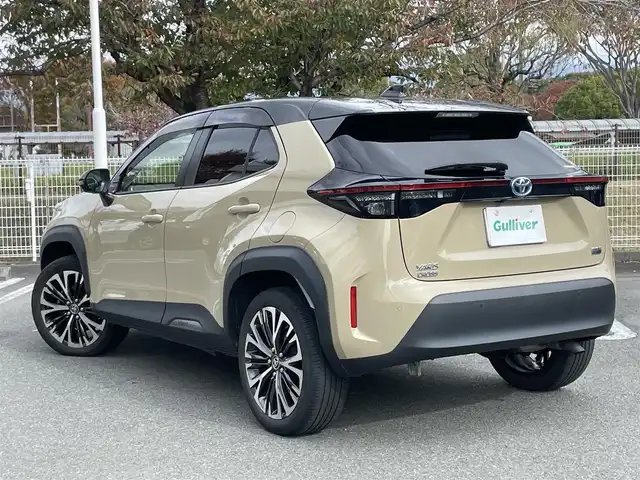 トヨタ ヤリスクロス ハイブリッド Z 静岡県 2020(令2)年 6.6万km ブラックマイカ/ベージュ 2トーン 1オーナー　/トヨタセーフティセンス　/HUD　/ACC　/クリアランスソナー　/パークアシスト　/純正ナビ　/地デジ　/360度カメラ　/半革シート　/D席PWシート　/前席シートヒーター　/ステアリングヒーター/ドライブモード/PWリアゲート/オートハイビーム/社外前後ドラレコ/純正18インチAW/スペアキー/保証書/取説