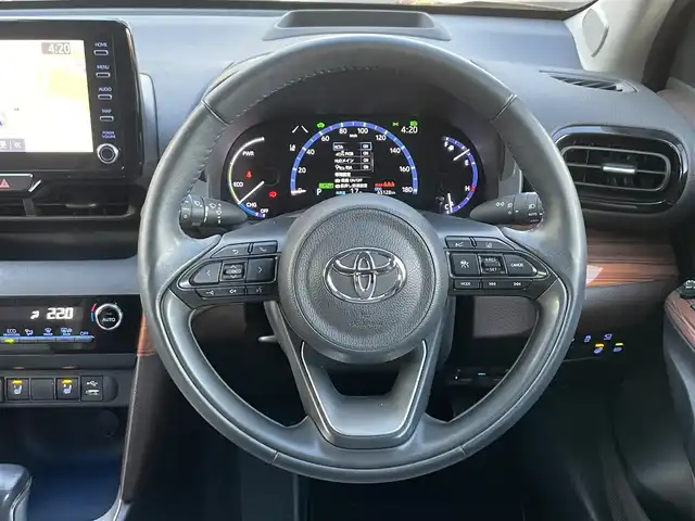 トヨタ ヤリスクロス ハイブリッド Z 静岡県 2020(令2)年 6.6万km ブラックマイカ/ベージュ 2トーン 1オーナー　/トヨタセーフティセンス　/HUD　/ACC　/クリアランスソナー　/パークアシスト　/純正ナビ　/地デジ　/360度カメラ　/半革シート　/D席PWシート　/前席シートヒーター　/ステアリングヒーター/ドライブモード/PWリアゲート/オートハイビーム/社外前後ドラレコ/純正18インチAW/スペアキー/保証書/取説