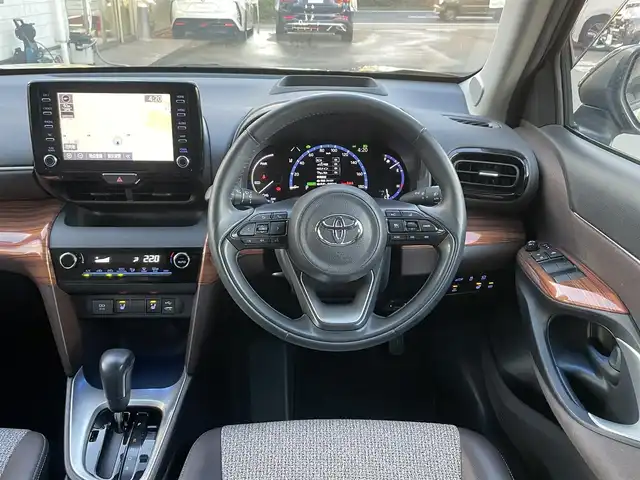 トヨタ ヤリスクロス ハイブリッド Z 静岡県 2020(令2)年 6.6万km ブラックマイカ/ベージュ 2トーン 1オーナー　/トヨタセーフティセンス　/HUD　/ACC　/クリアランスソナー　/パークアシスト　/純正ナビ　/地デジ　/360度カメラ　/半革シート　/D席PWシート　/前席シートヒーター　/ステアリングヒーター/ドライブモード/PWリアゲート/オートハイビーム/社外前後ドラレコ/純正18インチAW/スペアキー/保証書/取説