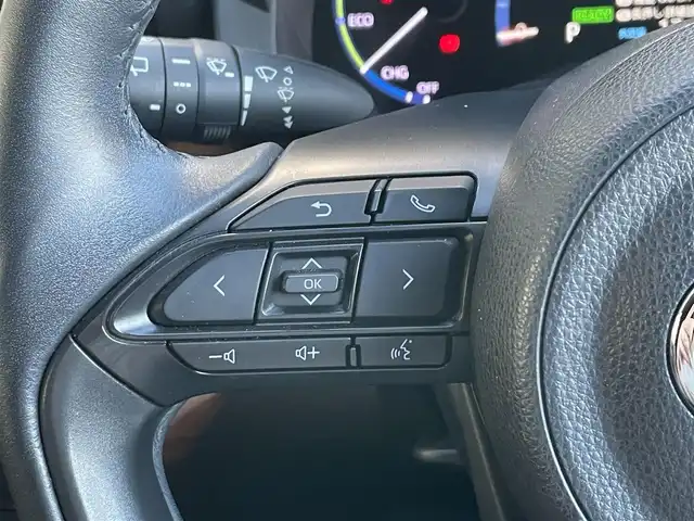 トヨタ ヤリスクロス ハイブリッド Z 静岡県 2020(令2)年 6.6万km ブラックマイカ/ベージュ 2トーン 1オーナー　/トヨタセーフティセンス　/HUD　/ACC　/クリアランスソナー　/パークアシスト　/純正ナビ　/地デジ　/360度カメラ　/半革シート　/D席PWシート　/前席シートヒーター　/ステアリングヒーター/ドライブモード/PWリアゲート/オートハイビーム/社外前後ドラレコ/純正18インチAW/スペアキー/保証書/取説