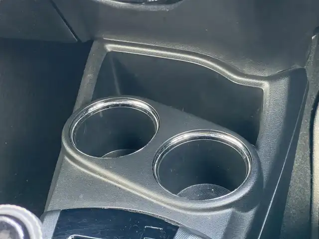 トヨタ アクア G GRスポーツ 17インチPKG 山梨県 2019(令1)年 4.3万km ブラックマイカ GR本革巻きステアリング　/GRボディーストライプ　/GRホイールデカール/GR本革巻きシフトノブ/GRフロアマット/GRスポーツサイドバイザー/純正SDナビ　/フルセグTV　/Ｂｌｕｅｔｏｏｔｈ　/バックカメラ　/シートヒーター　/クルーズコントロール　/ETC/Aライト　/Aハイビーム　/LKA/LED