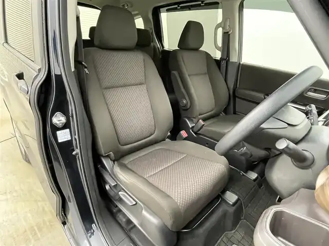 ホンダ フリード ハイブリット G ホンダセンシング 岡山県 2020(令2)年 5.6万km ミッドナイトブルービームM 純正ナビ/【Bluetooth/フルセグTV/CD/DVD/USB接続】/型番:VXM-204VFi/バックカメラ/前席シートヒーター/両側パワースライドドア/ＬＥＤヘッドライト/ビルトインＥＴＣ/衝突軽減ブレーキ/レーダークルーズコントロール/ドアバイザー/純正フロアマット/プッシュスタート/スマートキー×1/取扱説明書/ナビ取扱説明書/新車保証書