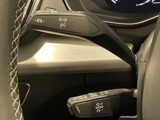 アウディ アウディ Ｑ５ SB 40TDIクワトロ Sライン 新潟県 2022(令4)年 2.2万km グレイシアホワイトメタリック S line plus パッケージ/・アーティフィシャルインテリアレザー/ （ドアアームレスト/センターコンソール）/・シートヒーター（フロント/リヤ）/・アコースティックガラス（フロントサイド）/マトリクスLEDヘッドライトパッケージ/・マトリクスLEDヘッドライト//ダイナミックターンインディケーター（フロント/リヤ）/・ヘッドライトウォッシャー/オプション20インチアルミホイール/MMI ナビゲーション/・Apple Car Play/・Android Auto/・バーチャルコックピットプラス/・サラウンドビューカメラ/アダプティブクルーズコントロール/アクティブレーンアシスト/パークアシスト/ETC2.0